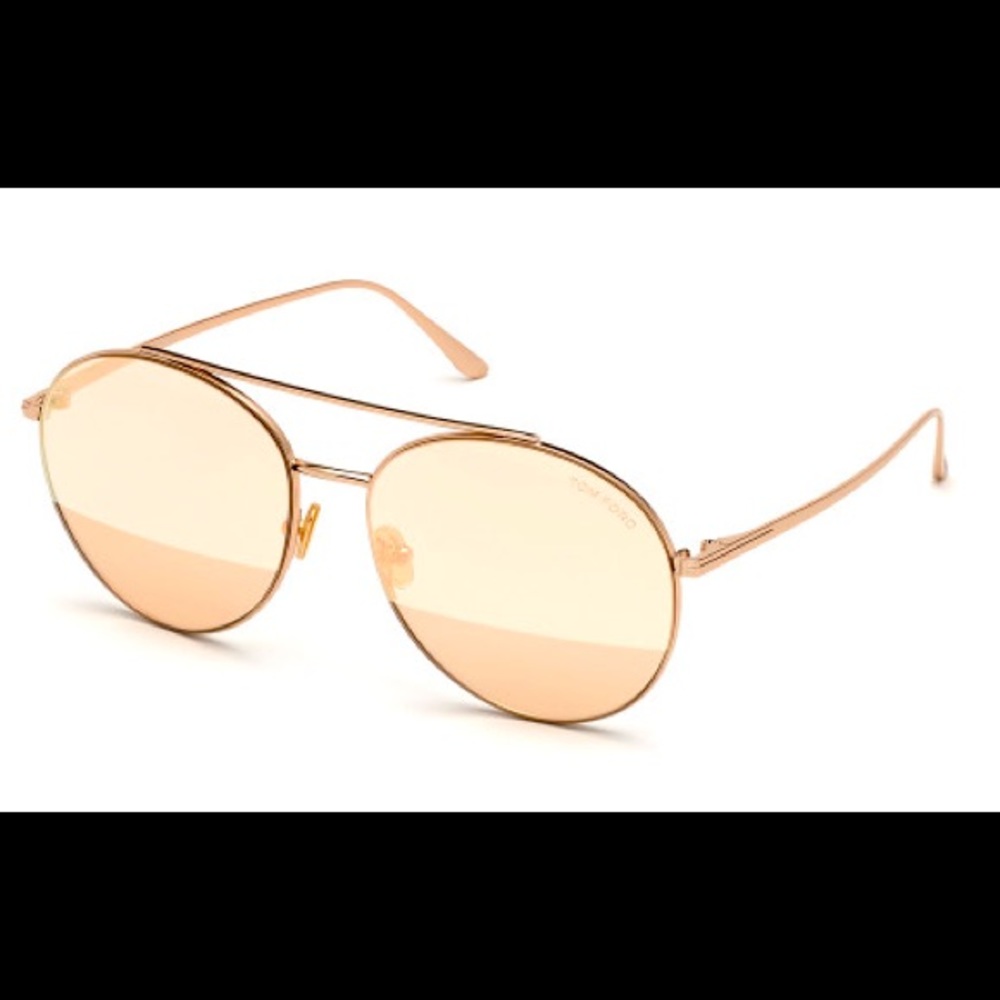 Tom Ford rose gold aviator sunglasses! Like NEW!